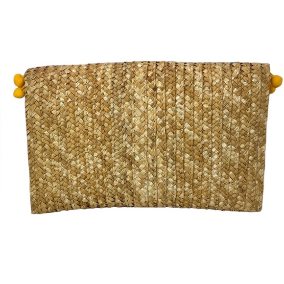 Shiraleah Chicago Pompom Straw Clutch - Picture 6 of 8